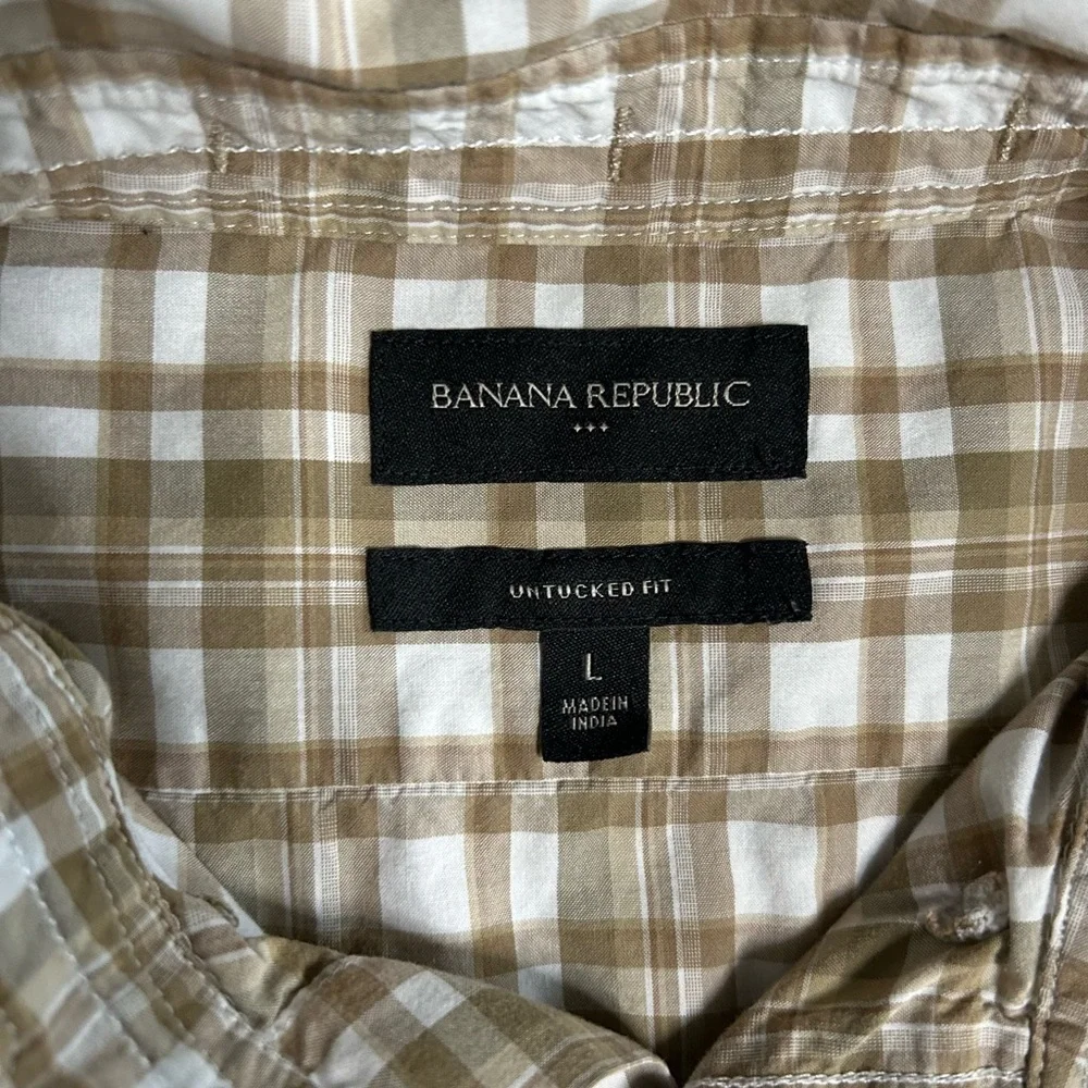 Banana Republic Men's Plaid Shirt - Brown and White